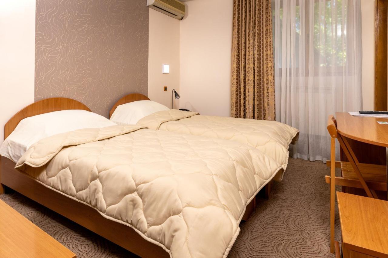 Hotel Kanet Üsküp Dış mekan fotoğraf