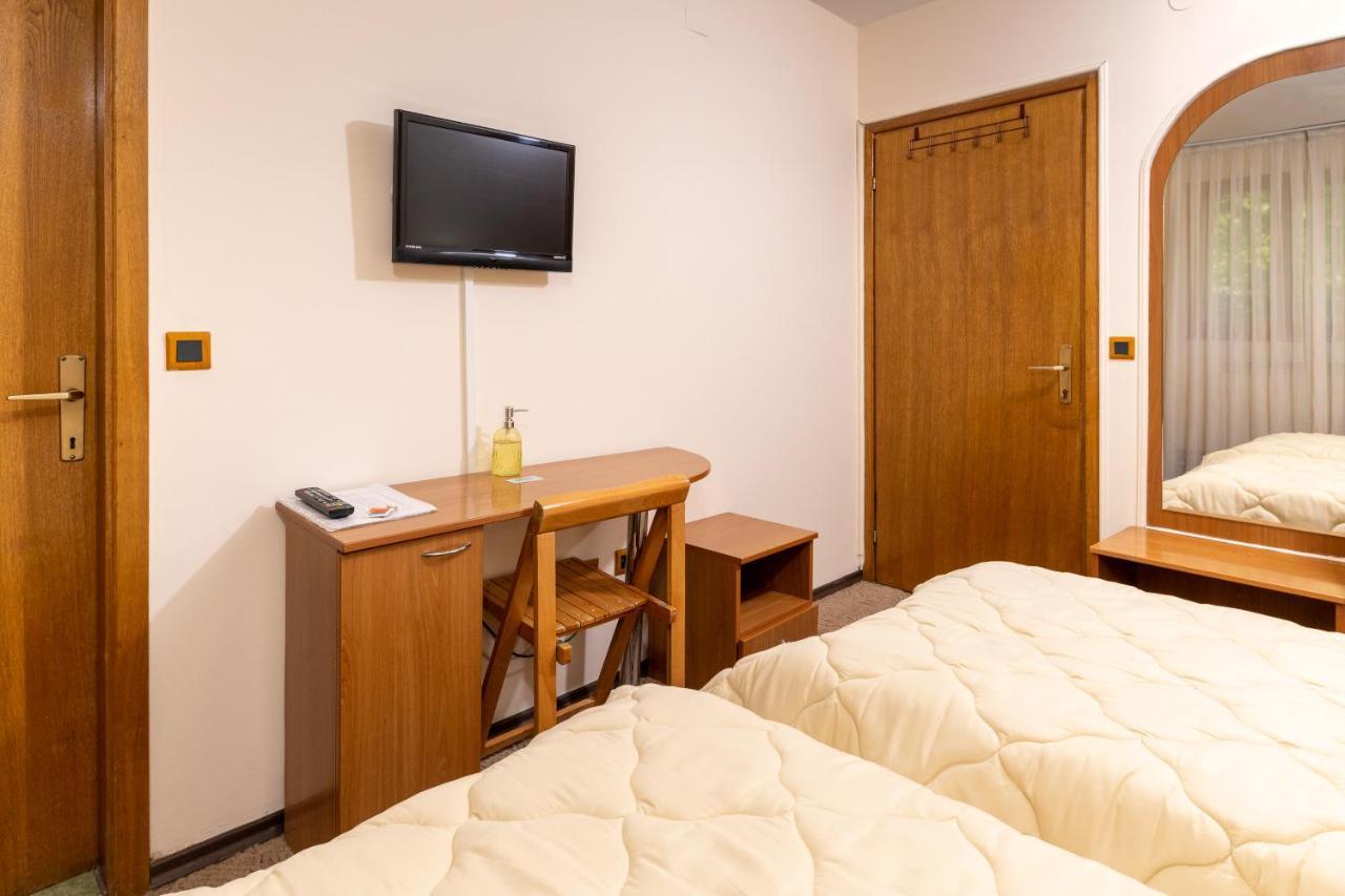 Hotel Kanet Üsküp Dış mekan fotoğraf
