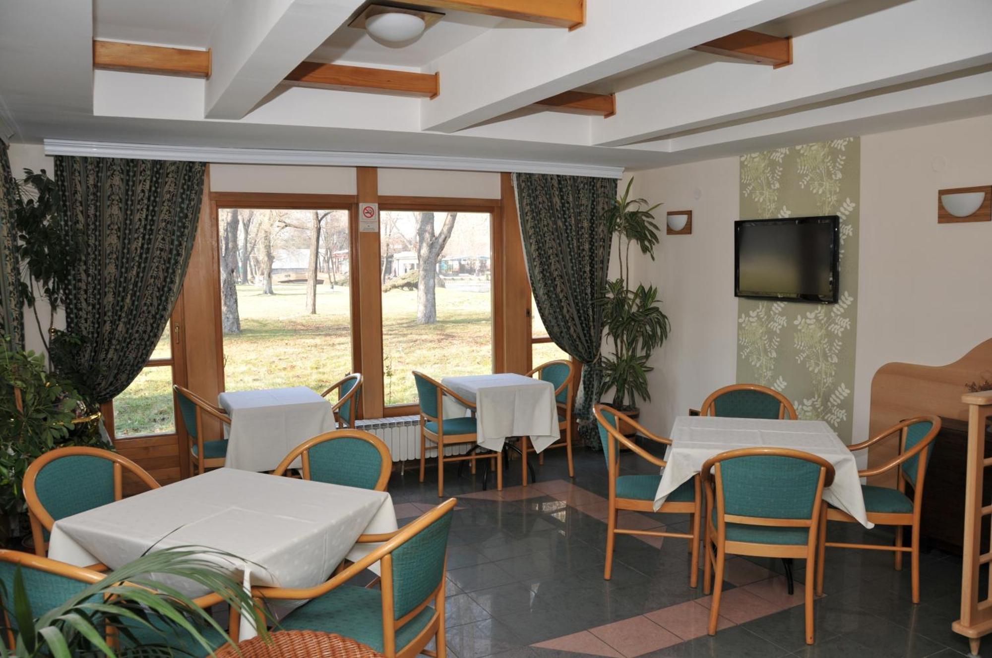 Hotel Kanet Üsküp Dış mekan fotoğraf