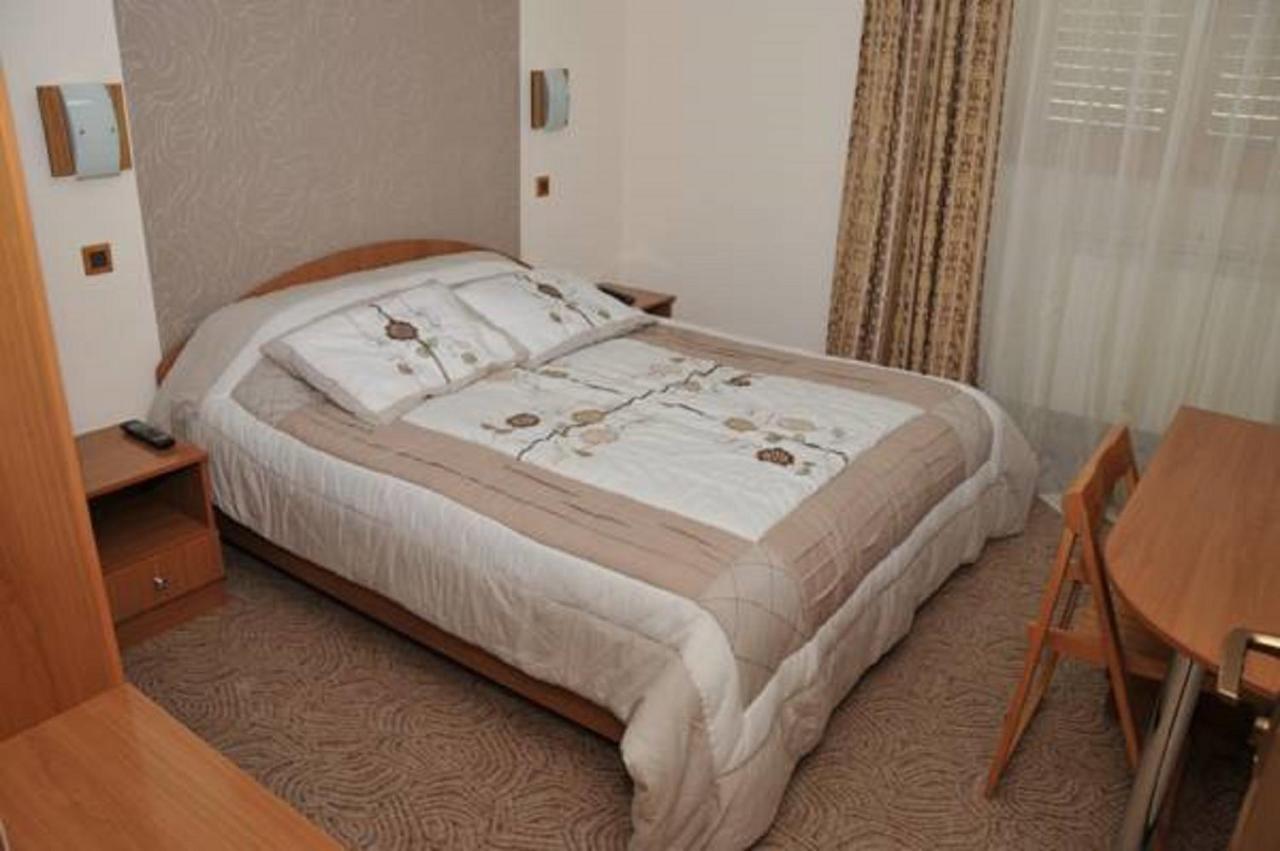 Hotel Kanet Üsküp Dış mekan fotoğraf